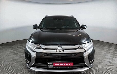 Mitsubishi Outlander III рестайлинг 3, 2017 год, 2 700 000 рублей, 2 фотография