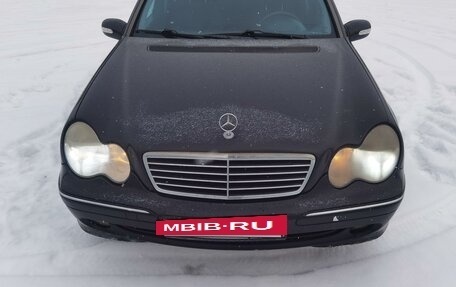 Mercedes-Benz C-Класс, 2002 год, 550 000 рублей, 3 фотография