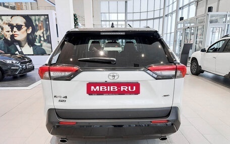 Toyota RAV4, 2021 год, 4 100 000 рублей, 6 фотография