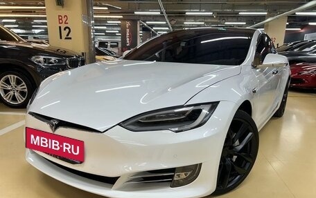 Tesla Model S I, 2022 год, 5 300 222 рублей, 2 фотография