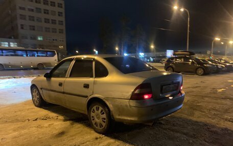 Opel Vectra B рестайлинг, 1997 год, 290 000 рублей, 1 фотография