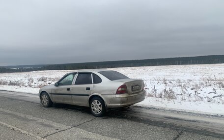 Opel Vectra B рестайлинг, 1997 год, 290 000 рублей, 10 фотография