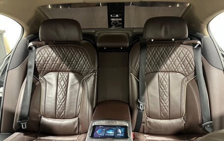 BMW 7 серия, 2015 год, 3 050 000 рублей, 20 фотография