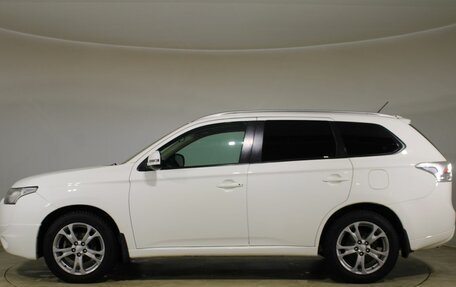 Mitsubishi Outlander III рестайлинг 3, 2012 год, 1 450 000 рублей, 8 фотография