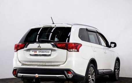 Mitsubishi Outlander III рестайлинг 3, 2015 год, 1 520 000 рублей, 6 фотография