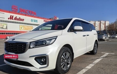 KIA Carnival III, 2019 год, 2 850 000 рублей, 10 фотография