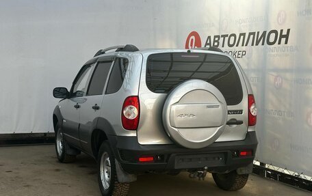 Chevrolet Niva I рестайлинг, 2011 год, 480 000 рублей, 3 фотография