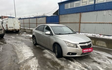 Chevrolet Cruze II, 2010 год, 750 000 рублей, 12 фотография