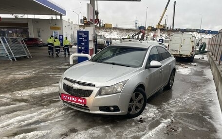 Chevrolet Cruze II, 2010 год, 750 000 рублей, 11 фотография