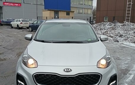 KIA Sportage IV рестайлинг, 2018 год, 2 000 000 рублей, 1 фотография