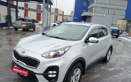 KIA Sportage IV рестайлинг, 2018 год, 2 000 000 рублей, 9 фотография