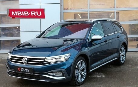 Volkswagen Passat B8 рестайлинг, 2019 год, 3 090 000 рублей, 1 фотография