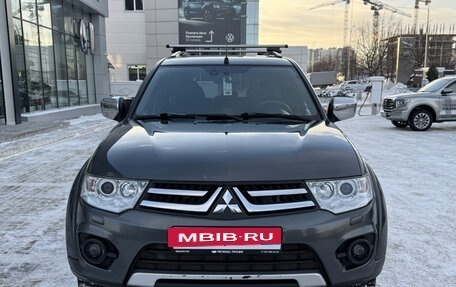 Mitsubishi Pajero Sport II рестайлинг, 2013 год, 1 999 900 рублей, 2 фотография