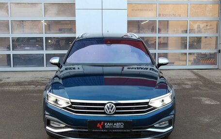 Volkswagen Passat B8 рестайлинг, 2019 год, 3 090 000 рублей, 5 фотография