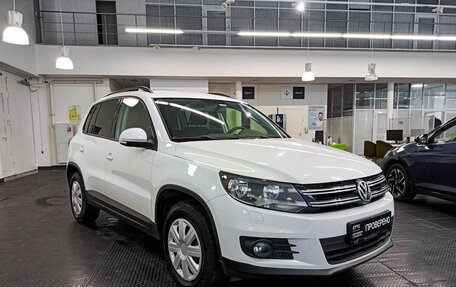 Volkswagen Tiguan I, 2016 год, 1 388 000 рублей, 3 фотография