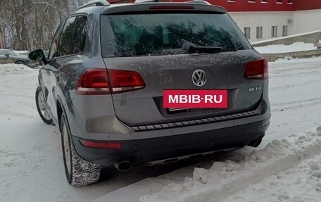 Volkswagen Touareg III, 2011 год, 2 350 000 рублей, 10 фотография