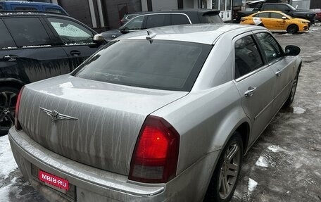 Chrysler 300C II, 2004 год, 6 фотография