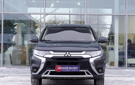 Mitsubishi Outlander III рестайлинг 3, 2019 год, 2 078 000 рублей, 2 фотография