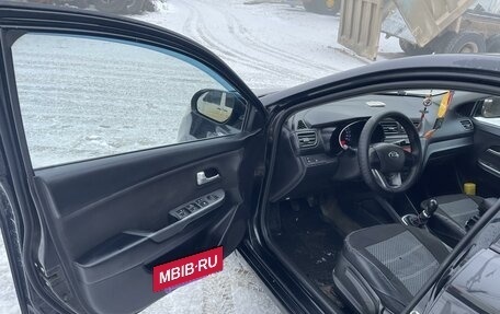 KIA Rio III рестайлинг, 2013 год, 800 000 рублей, 11 фотография