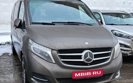 Mercedes-Benz V-Класс, 2016 год, 3 850 000 рублей, 18 фотография