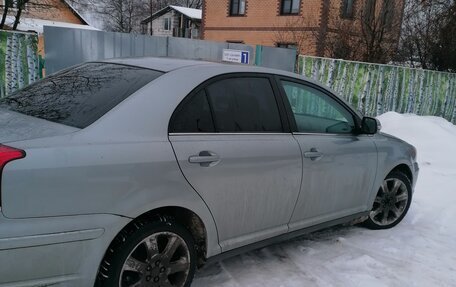 Toyota Avensis III рестайлинг, 2008 год, 940 000 рублей, 3 фотография