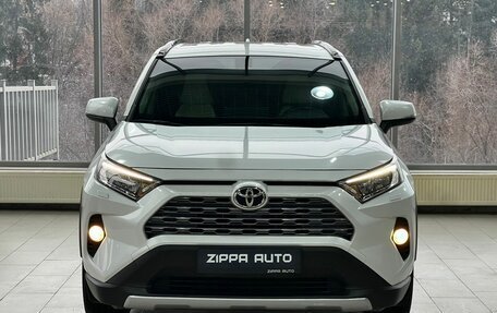 Toyota RAV4, 2021 год, 4 649 000 рублей, 2 фотография