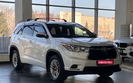 Toyota Highlander III, 2014 год, 3 429 000 рублей, 1 фотография