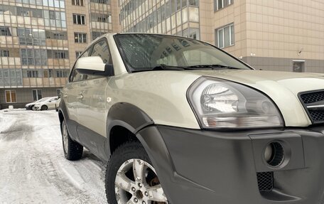 Hyundai Tucson III, 2006 год, 810 000 рублей, 2 фотография