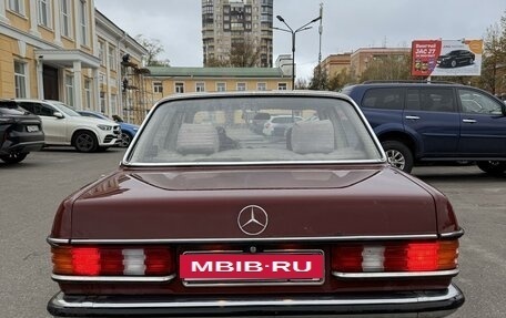 Mercedes-Benz W123, 1983 год, 450 000 рублей, 4 фотография