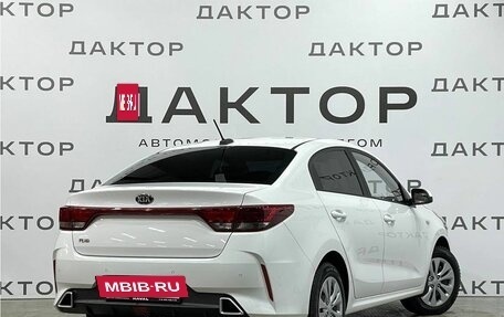 KIA Rio IV, 2021 год, 1 675 000 рублей, 6 фотография