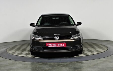 Volkswagen Jetta VI, 2011 год, 997 000 рублей, 2 фотография