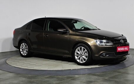 Volkswagen Jetta VI, 2011 год, 997 000 рублей, 3 фотография