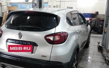 Renault Kaptur I рестайлинг, 2018 год, 1 530 000 рублей, 3 фотография