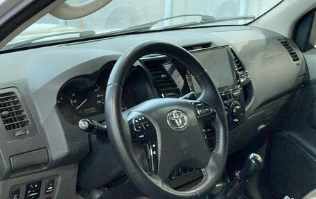 Toyota Hilux VII, 2013 год, 2 349 000 рублей, 8 фотография