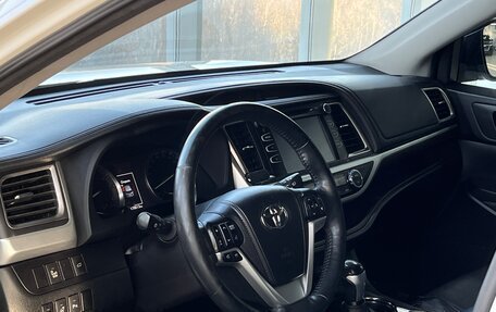 Toyota Highlander III, 2014 год, 3 429 000 рублей, 8 фотография