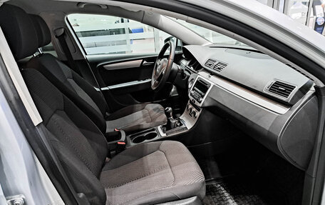 Volkswagen Passat B7, 2013 год, 1 287 000 рублей, 15 фотография