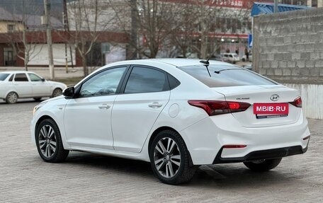 Hyundai Solaris II рестайлинг, 2019 год, 1 100 000 рублей, 4 фотография