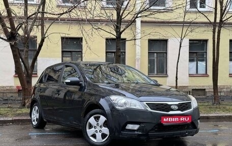 KIA cee'd I рестайлинг, 2011 год, 670 000 рублей, 1 фотография