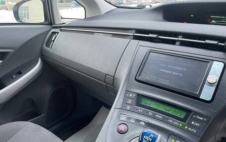 Toyota Prius, 2010 год, 1 400 000 рублей, 13 фотография