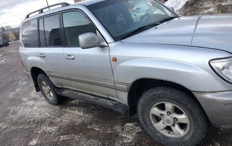 Toyota Land Cruiser 100 рестайлинг 2, 2007 год, 1 890 000 рублей, 3 фотография