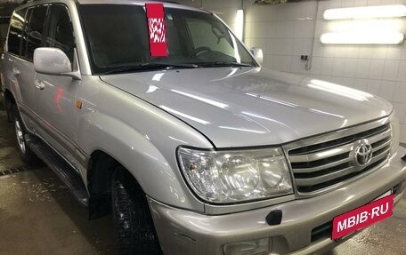 Toyota Land Cruiser 100 рестайлинг 2, 2007 год, 1 890 000 рублей, 12 фотография