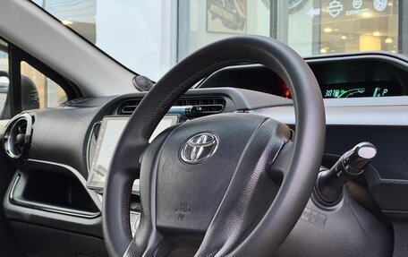 Toyota Aqua I, 2013 год, 990 000 рублей, 10 фотография