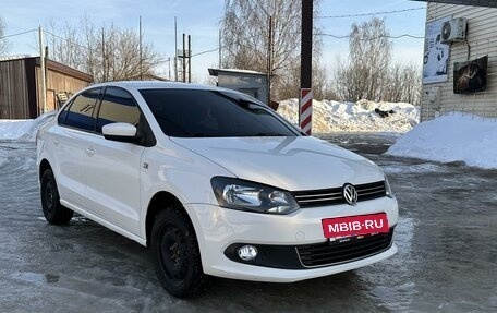 Volkswagen Polo VI (EU Market), 2012 год, 1 100 000 рублей, 2 фотография