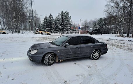 Hyundai Sonata IV рестайлинг, 2005 год, 300 000 рублей, 2 фотография