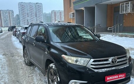 Toyota Highlander III, 2011 год, 2 000 000 рублей, 8 фотография