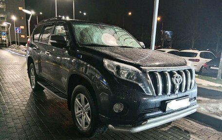 Toyota Land Cruiser Prado 150 рестайлинг 2, 2015 год, 4 559 900 рублей, 3 фотография