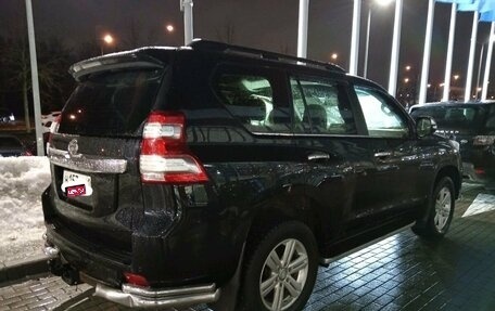 Toyota Land Cruiser Prado 150 рестайлинг 2, 2015 год, 4 559 900 рублей, 4 фотография