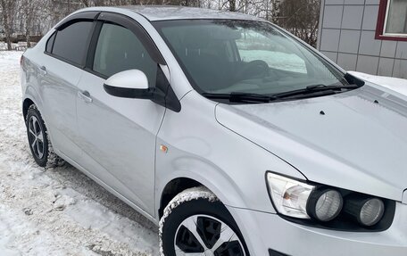 Chevrolet Aveo III, 2012 год, 560 000 рублей, 2 фотография