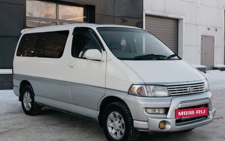 Toyota Regius, 1997 год, 1 000 000 рублей, 7 фотография