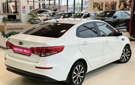 KIA Rio III рестайлинг, 2015 год, 990 000 рублей, 9 фотография